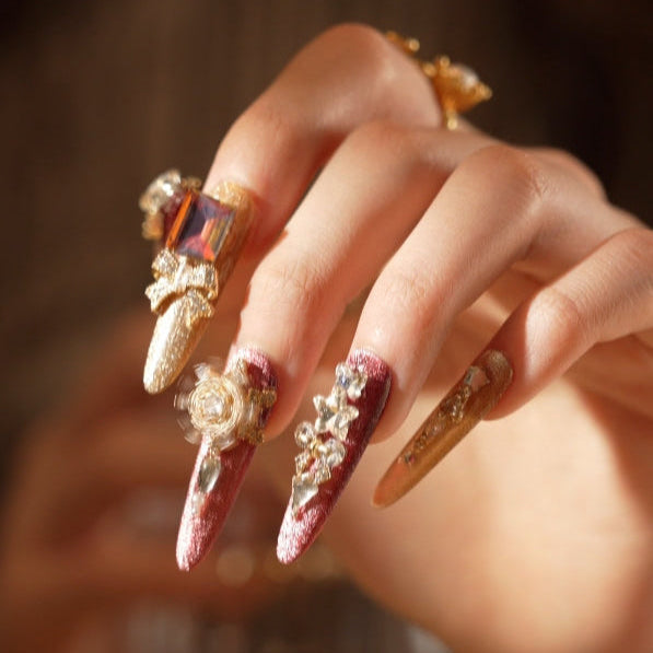 Glamorous & Luxe
